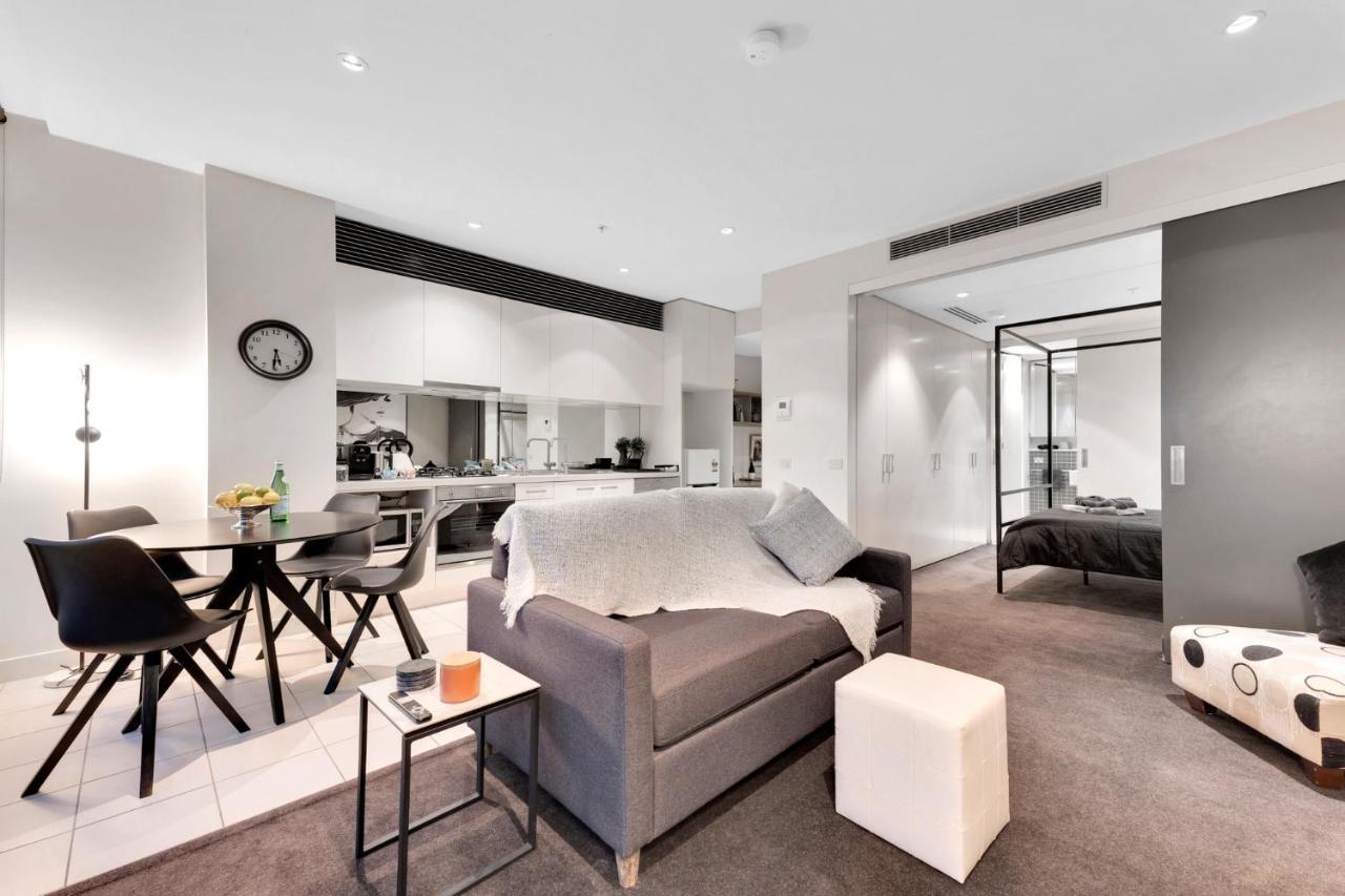 Opulent Level 25 Condo With Breathtaking Views Ville de Ville de Melbourne Extérieur photo