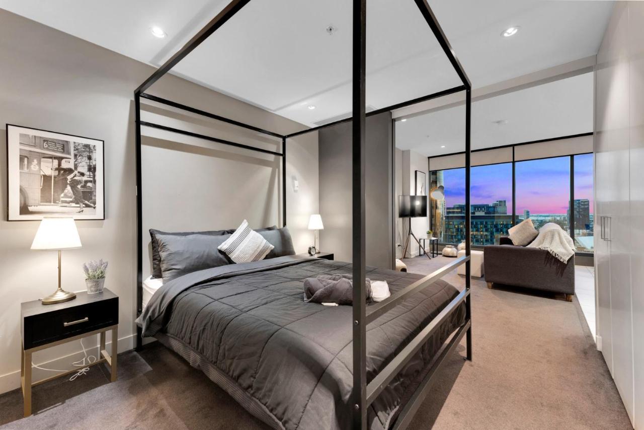 Opulent Level 25 Condo With Breathtaking Views Ville de Ville de Melbourne Extérieur photo