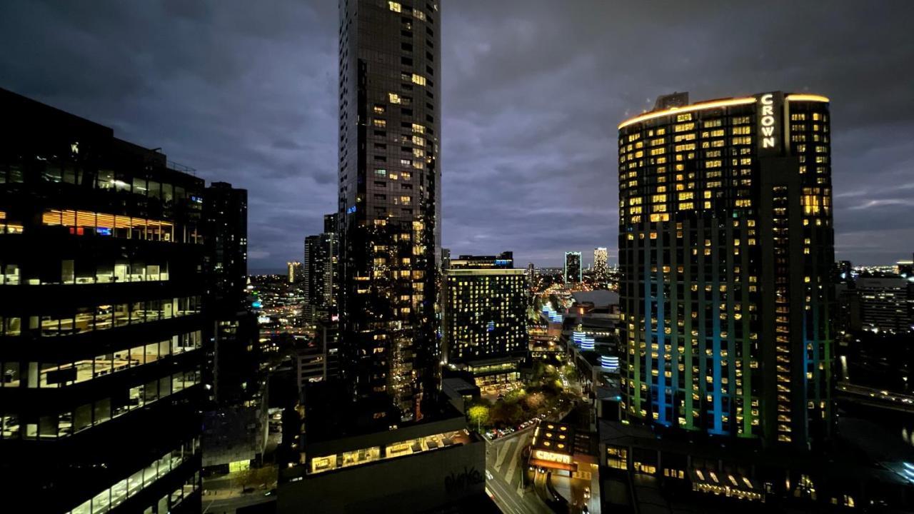 Opulent Level 25 Condo With Breathtaking Views Ville de Ville de Melbourne Extérieur photo